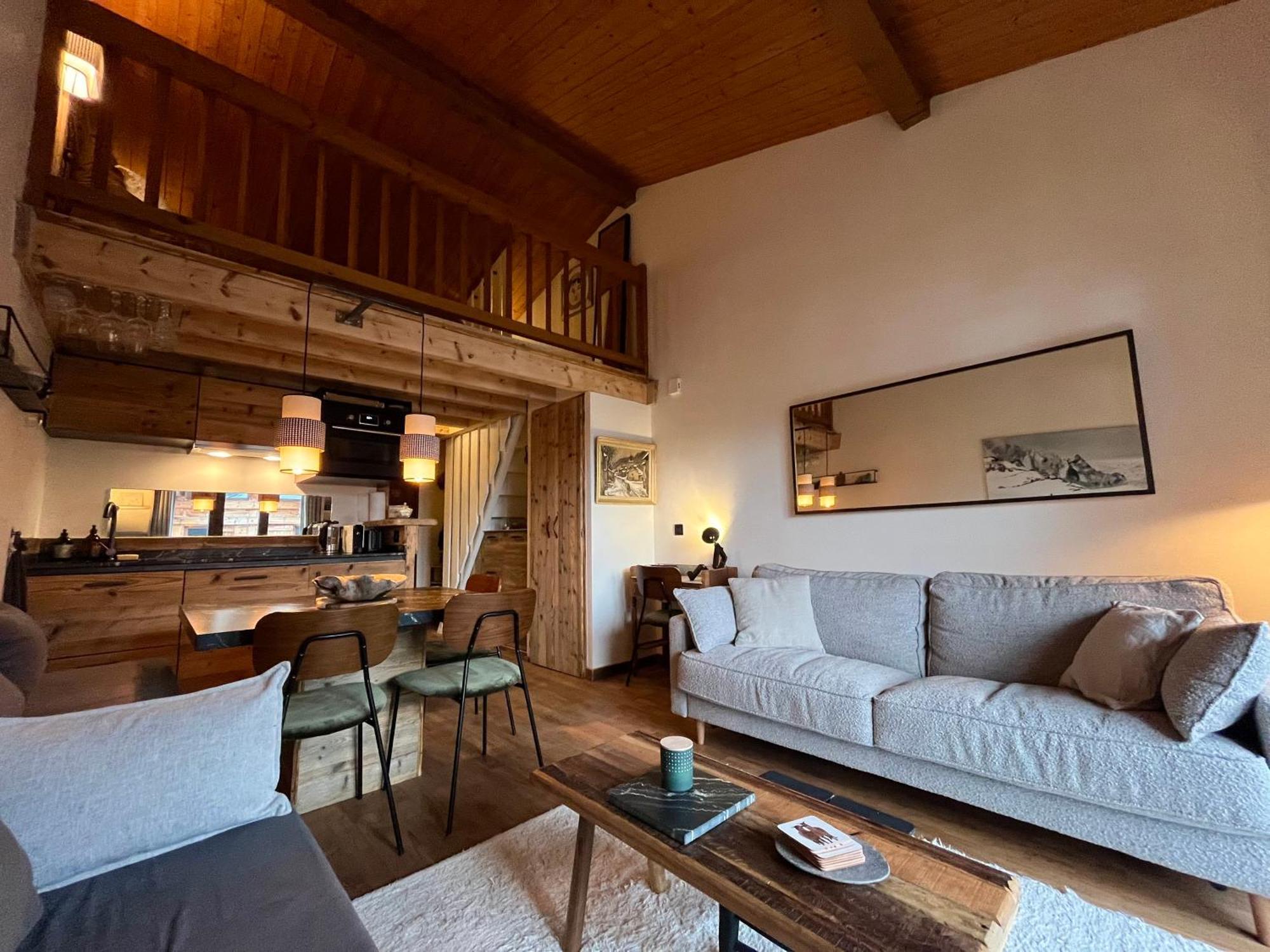 Appartement Ensoleille Aux Tines, Vue Massif 샤모니 외부 사진